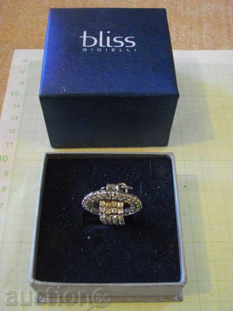 Доставка на Бижу имитационно Доставка на Бижу имитационно