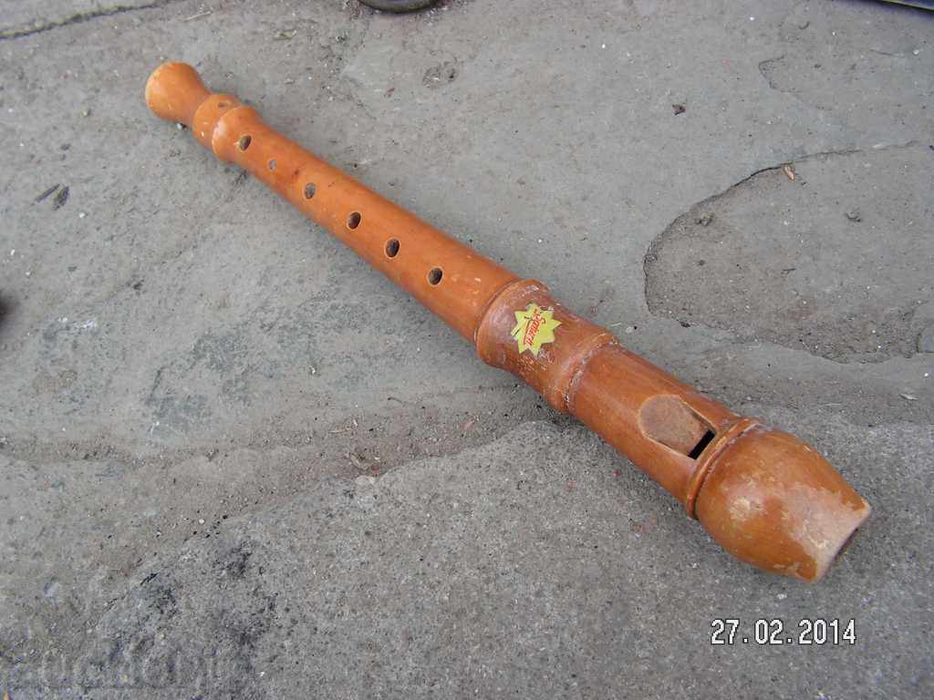 2338. SVIRKA DUDUK KAVAL SATURN SATURN with price 20.00 BGN | € 10.23