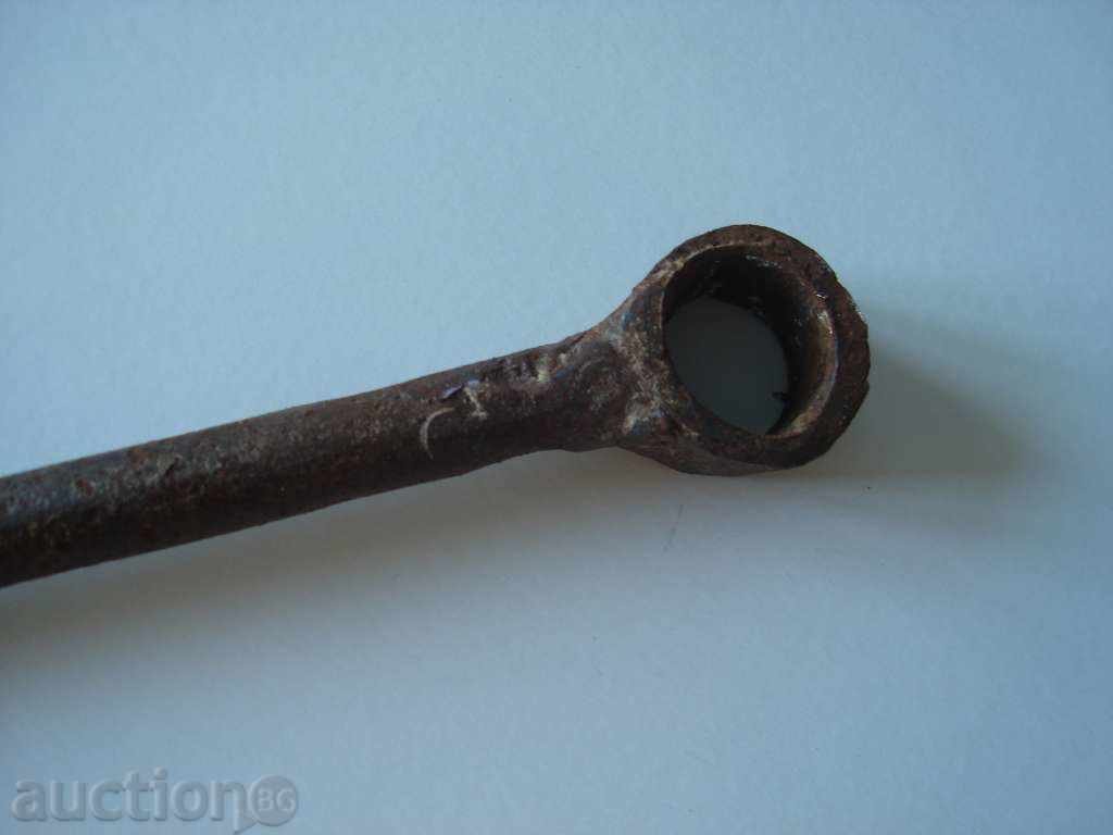Auction Antique tool 1 hand forged drill bit Auction Antique tool 1 hand forged drill bit