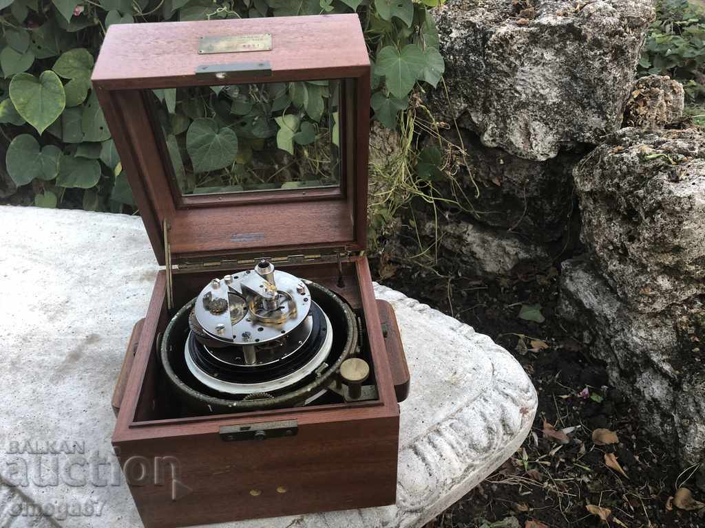 Δημοπρασία Θαλάσσιος χρονογράφος CARL PLATH Γερμανία Δημοπρασία Θαλάσσιος χρονογράφος CARL PLATH Γερμανία