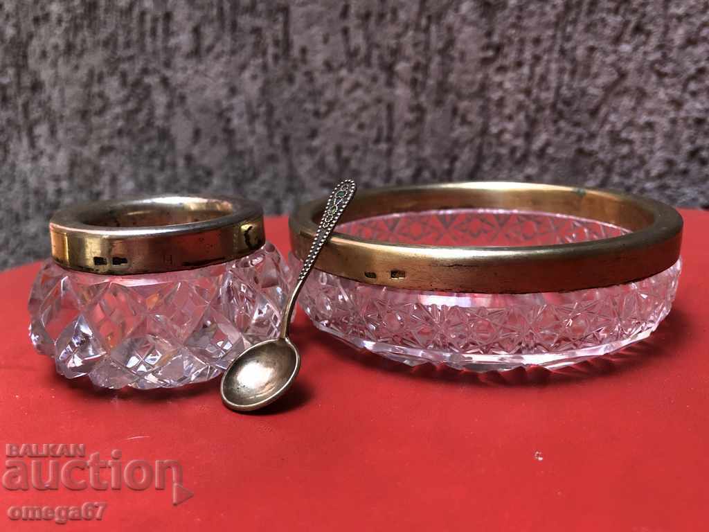 Delivery of Black and silver caviar-USSR kit Delivery of Black and silver caviar-USSR kit