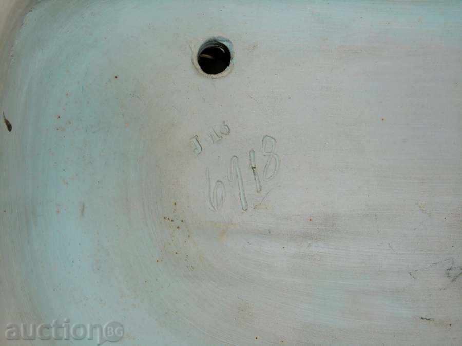 Livrarea OGLINDĂ/SUPORT PENTRU BIJUTERII/VAZĂ-CERAMICĂ/ÎNCEPUTUL SEC. XX