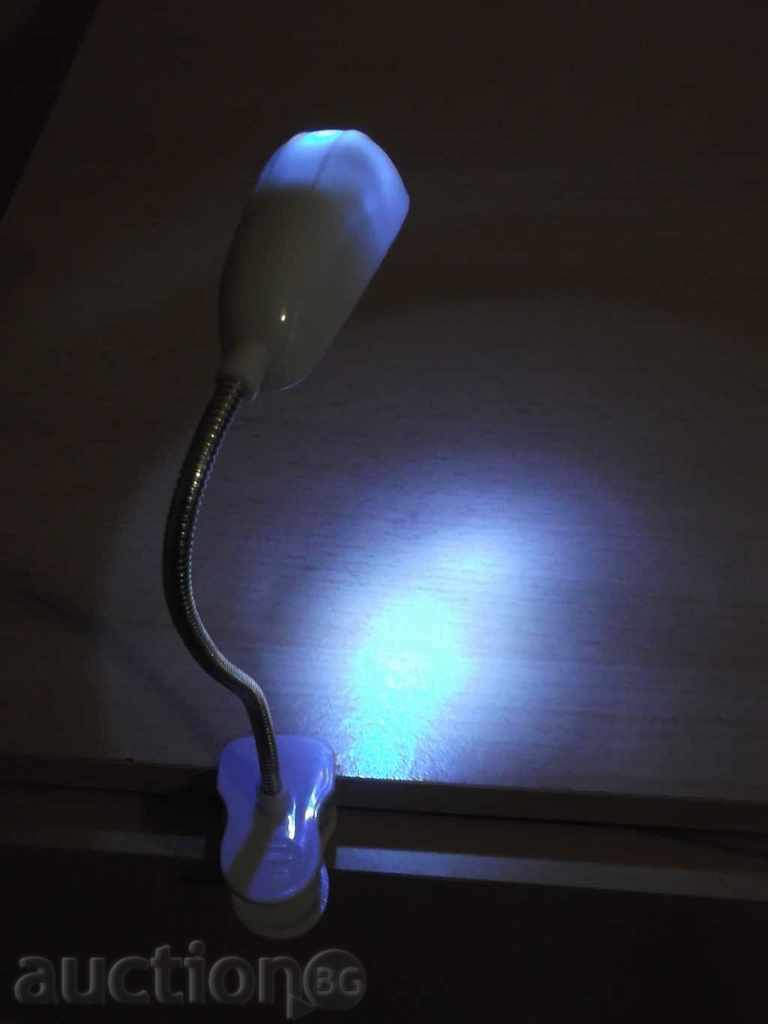 Auction No. 1632 Small Desktop Lamp Auction No. 1632 Small Desktop Lamp