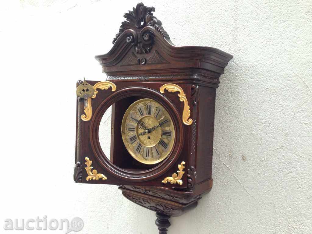 Доставка на Стенен часовник Friedrich Mauthe от 19в. в стил Rococo Доставка на Стенен часовник Friedrich Mauthe от 19в. в стил Rococo