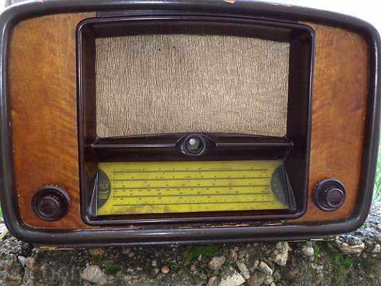 Old radio, radio device "BALTIKA" - USSR