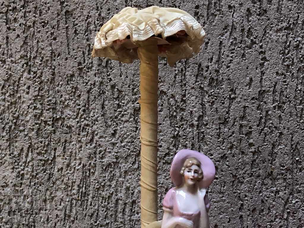 Auction Porcelain doll-1 Auction Porcelain doll-1