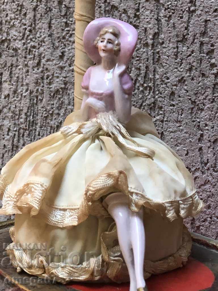 Delivery of Porcelain doll-1 Delivery of Porcelain doll-1