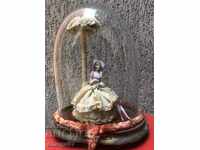 Πορσελάνινη κούκλα - 1