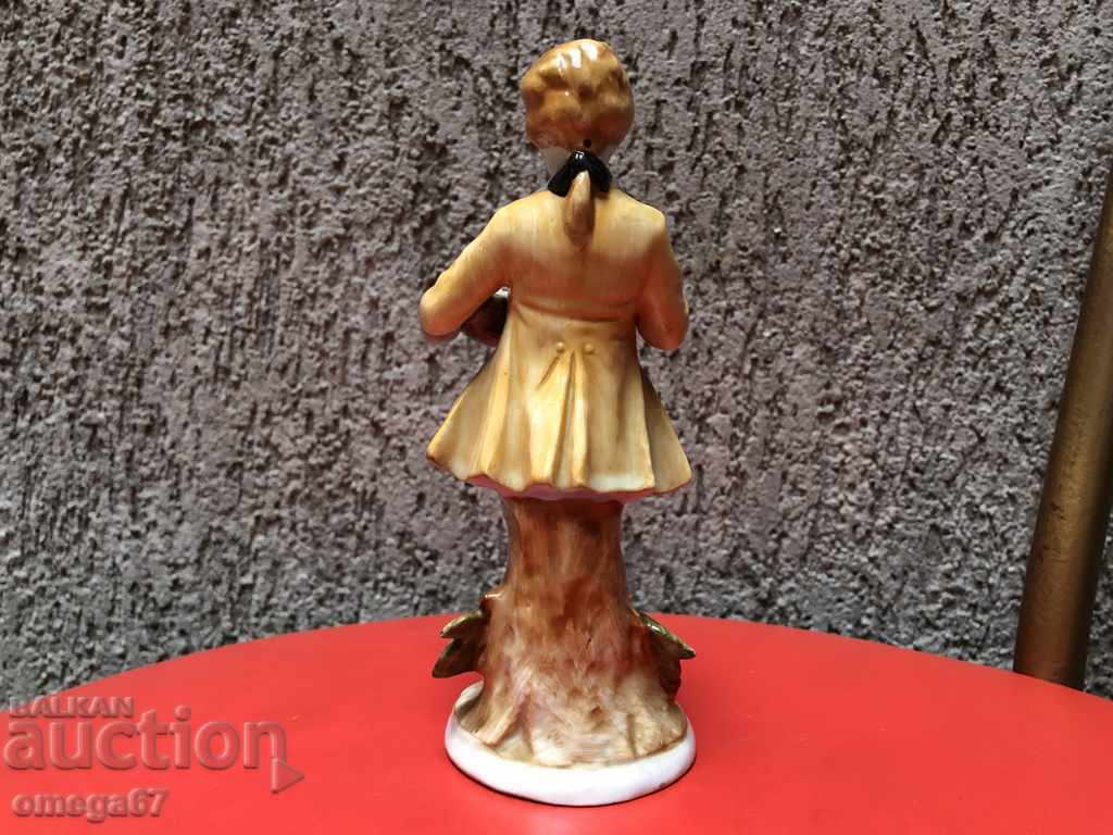 Δημοπρασία Φιγούρα από πορσελάνη