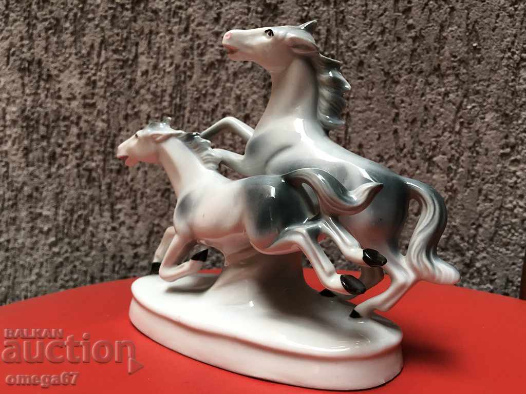 Porcelain figure "Mustangs" Germany 1930s - 6