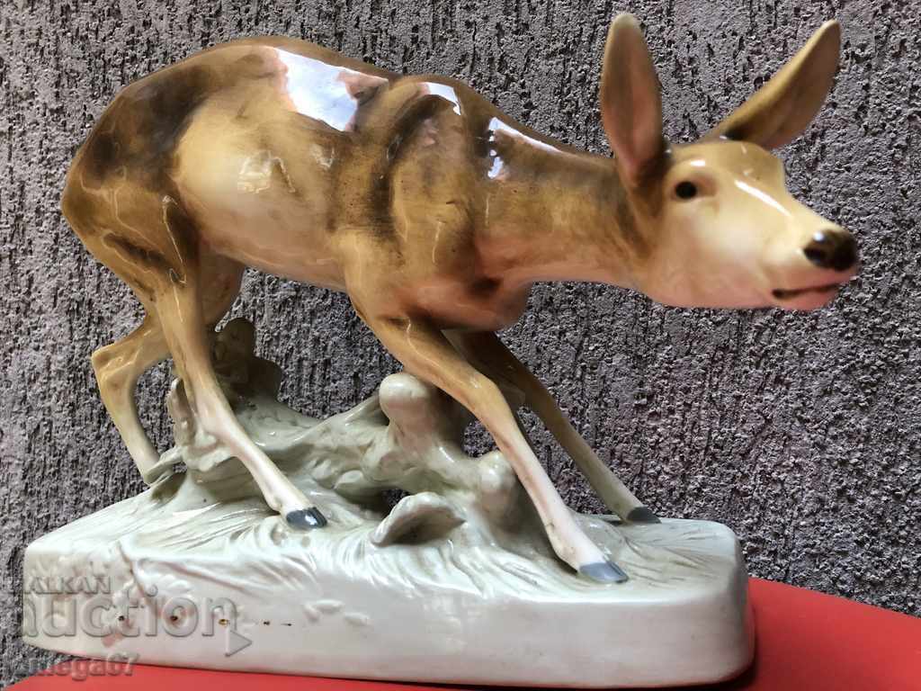 Delivery of A great porcelain figure of the Czechoslovakia Delivery of A great porcelain figure of the Czechoslovakia