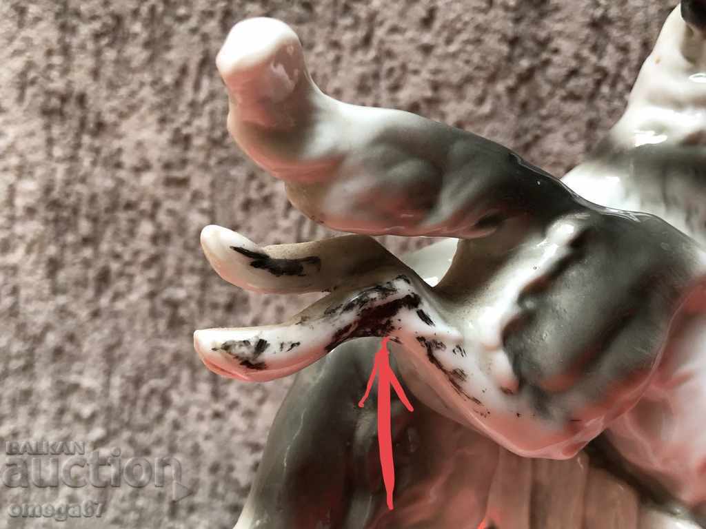 Exquisite Porcelain Composition-Greyhounds - 5 Exquisite Porcelain Composition-Greyhounds - 5