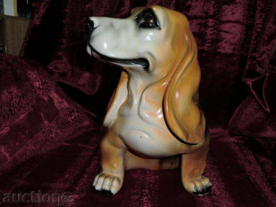 Auction Basset / ceramic / 26cm. / 26cm long / 13cm / width / about 1 kg. Auction Basset / ceramic / 26cm. / 26cm long / 13cm / width / about 1 kg.