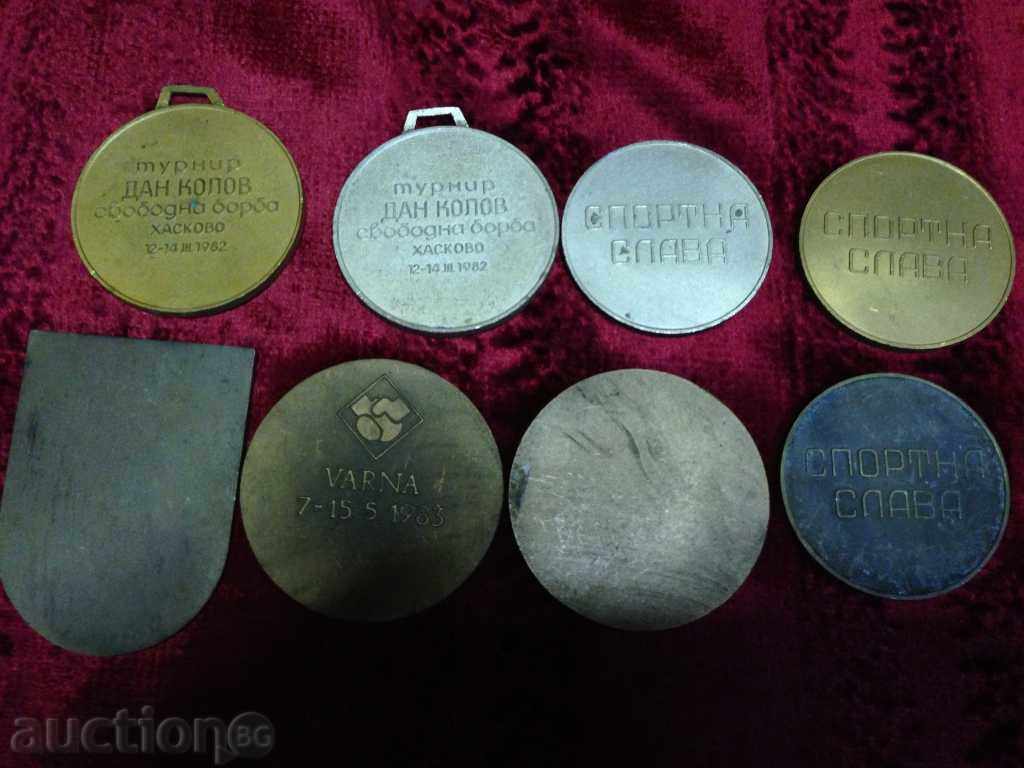Lot sports plaques! with price € 45.00 | 88.01 BGN