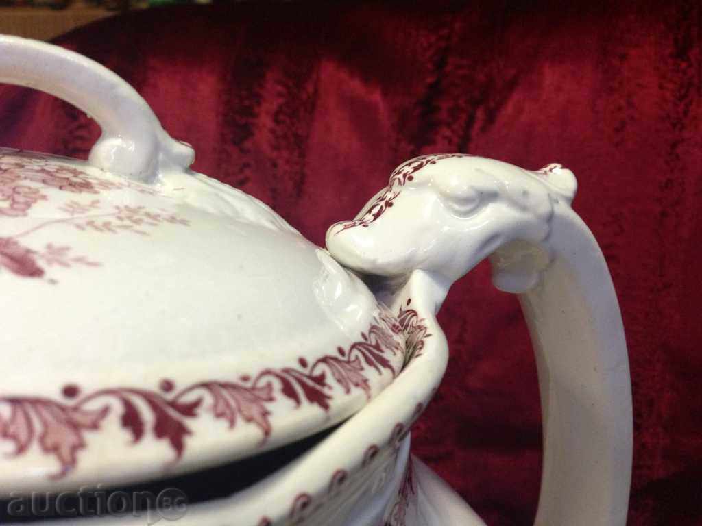 Auction  LEGEND AND WASH BASIN / Societe Ceramique Maestricht 1836-1969