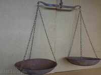 Old scale, pallet, scales, beginning of the twentieth century