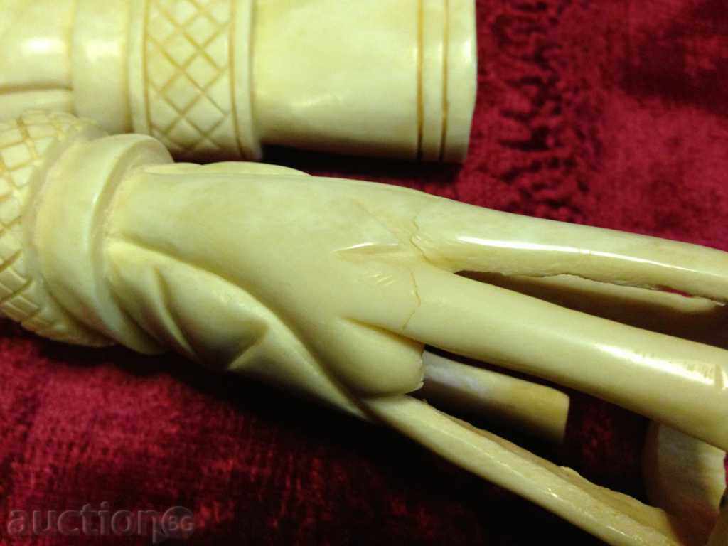 oasele Lot de două vase de flori uscate-a doua pol.na XX c - 5 oasele Lot de două vase de flori uscate-a doua pol.na XX c - 5