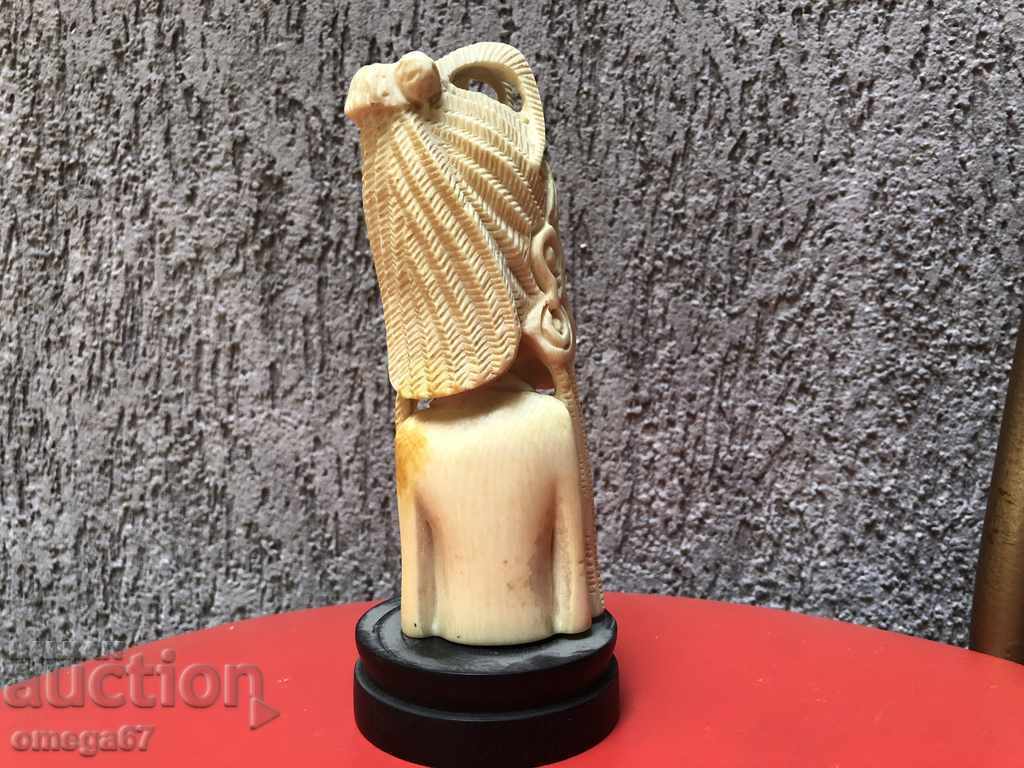 Ivory Elegant female figure - 5 Ivory Elegant female figure - 5
