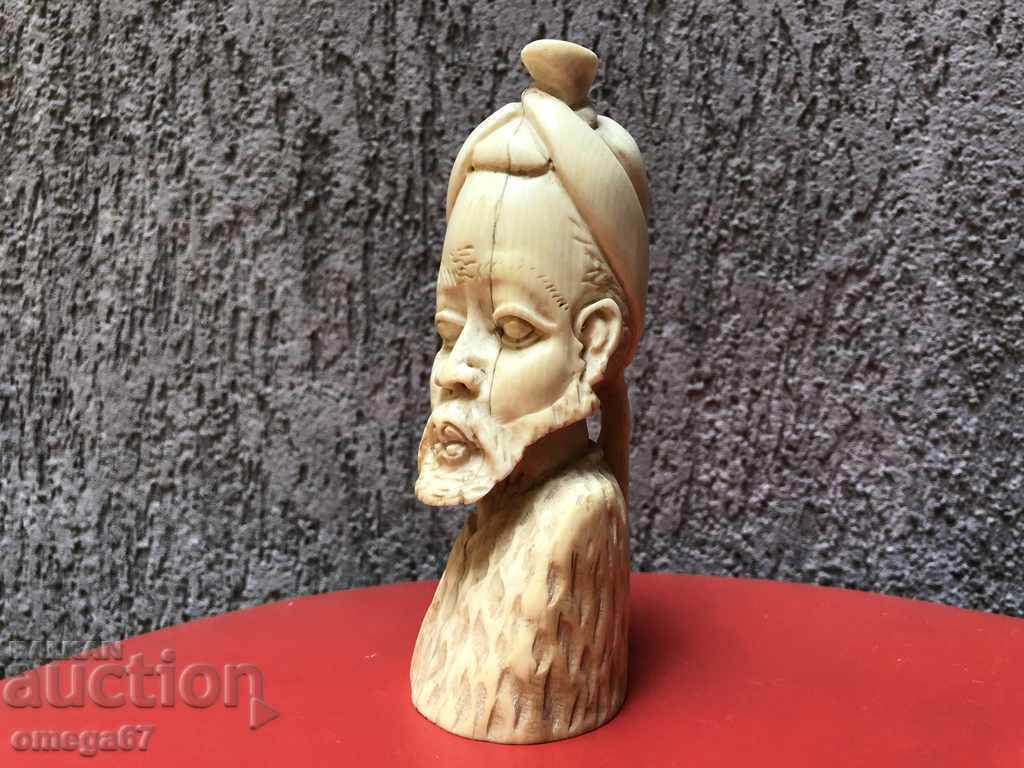 Ivory, exquisite item, male bust with price € 600.00 | 1173.50 BGN