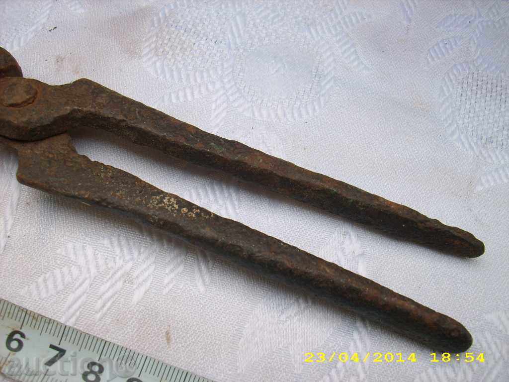 πλαστά μικρές λαβίδες - 6 πλαστά μικρές λαβίδες - 6