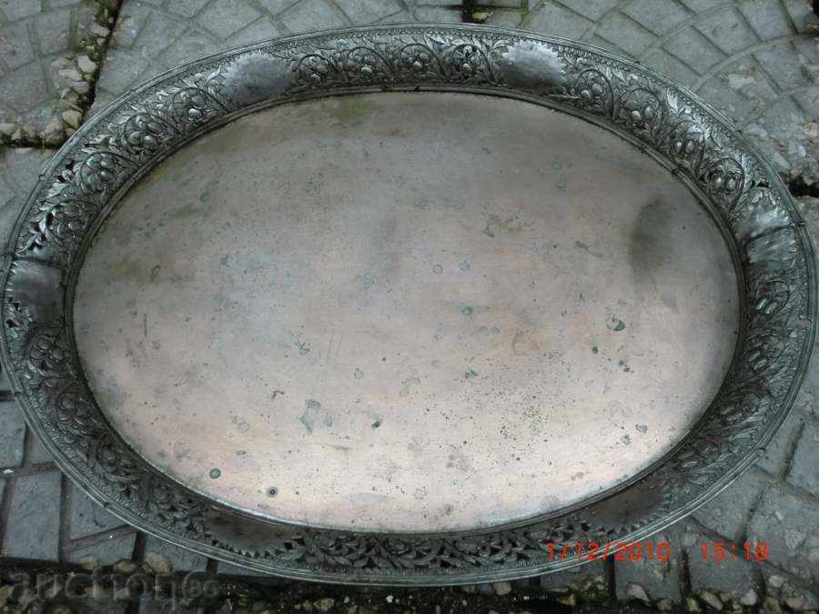 An old tray of sachan / 2 rd of 19 c.
