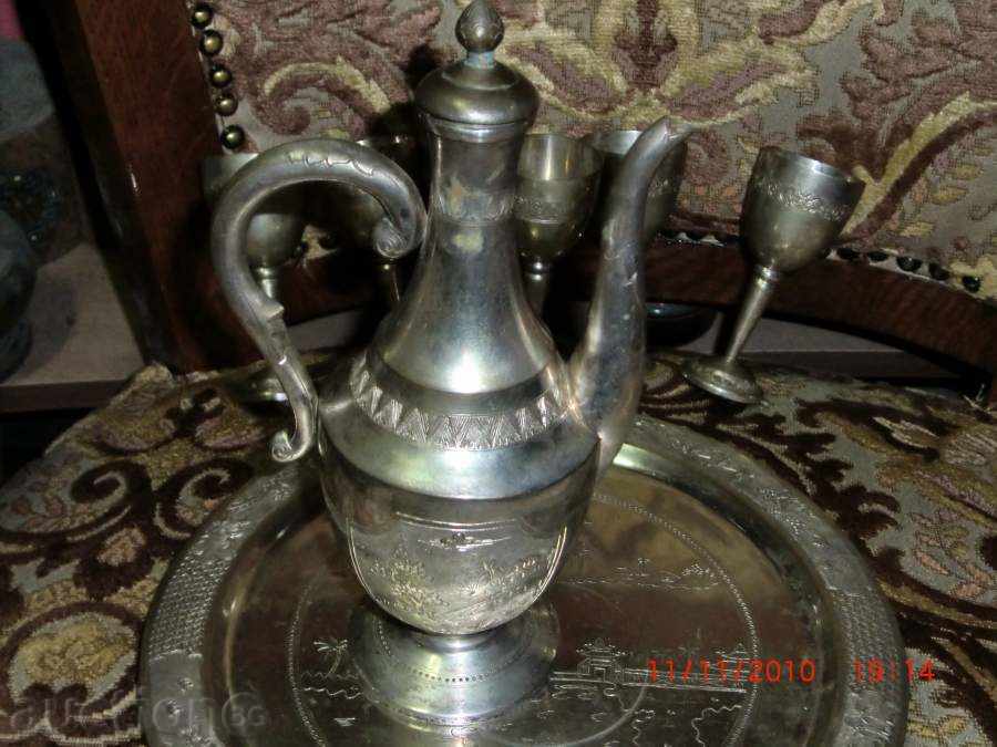 Auction  Tray 6 aces and decanter / silver plated / marked / PLI /