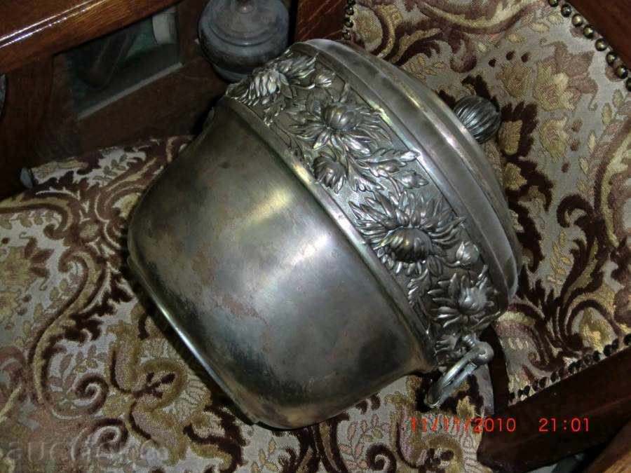 Auction A great bowl of balls designed for the disease liqueur, etc., Auction A great bowl of balls designed for the disease liqueur, etc.,