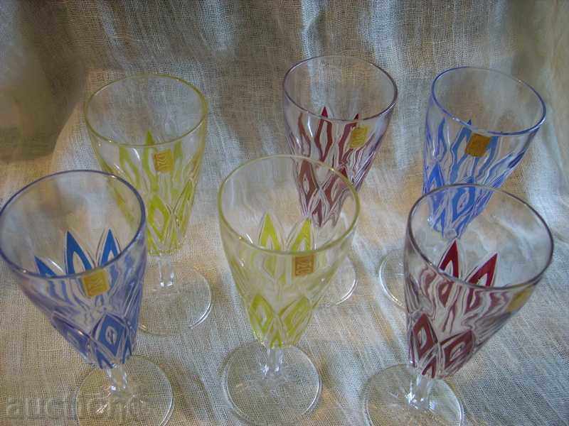 I sell a set of wine glasses - 6 I sell a set of wine glasses - 6
