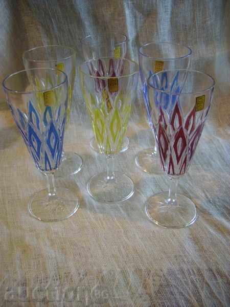 I sell a set of wine glasses - 7 I sell a set of wine glasses - 7