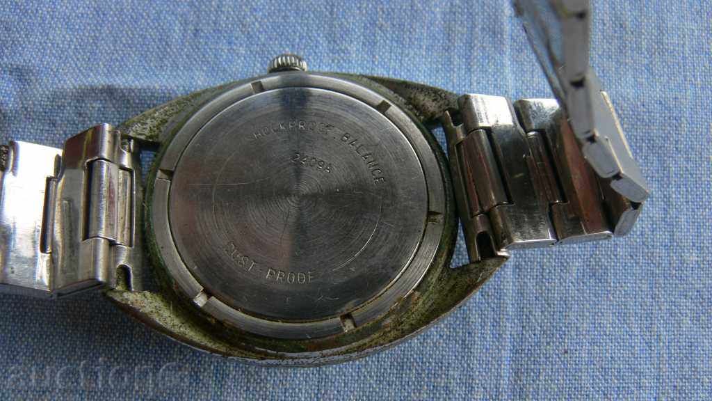 watch-WOSTOK with price 15.00 BGN | € 7.67 watch-WOSTOK with price 15.00 BGN | € 7.67