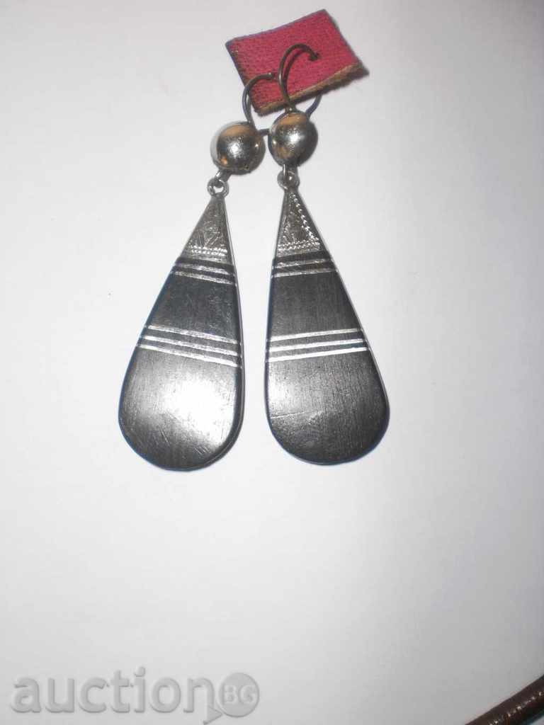 Delivery of Necklace, earrings and massive bracelet from Africa Delivery of Necklace, earrings and massive bracelet from Africa