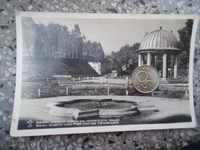 Картичка Банки.Малкия парк с термалната чешма 1940