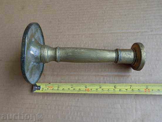 Vechi alamă sfeșnic lampă lumânare - secolul al 19-lea cu preț 59.00 BGN | € 30.17 Vechi alamă sfeșnic lampă lumânare - secolul al 19-lea cu preț 59.00 BGN | € 30.17