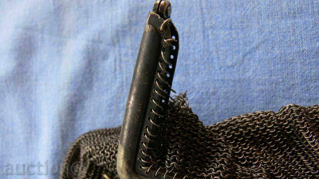 Аукцион Старинна чантичка края на 19-ти началото на 20-ти век Аукцион Старинна чантичка края на 19-ти началото на 20-ти век