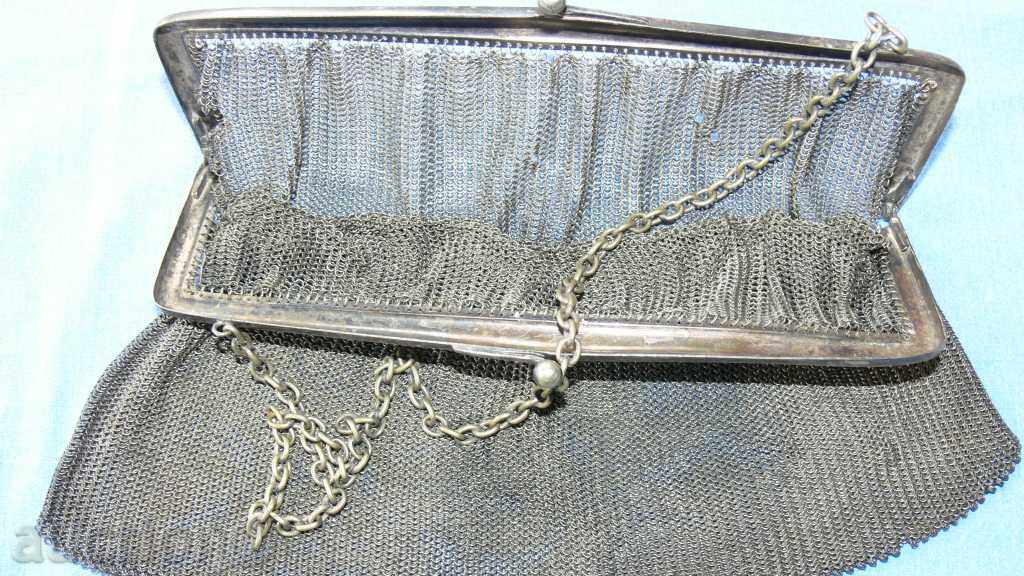 Доставка на Старинна чантичка края на 19-ти началото на 20-ти век Доставка на Старинна чантичка края на 19-ти началото на 20-ти век