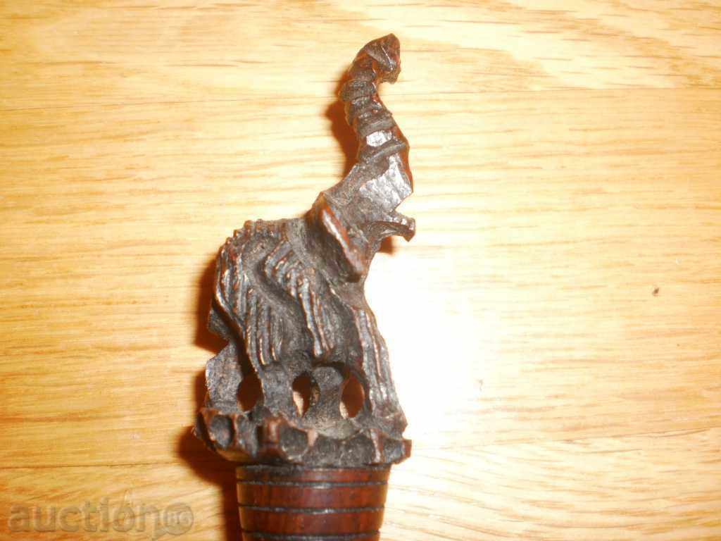 Delivery of Ebony with elephant Delivery of Ebony with elephant