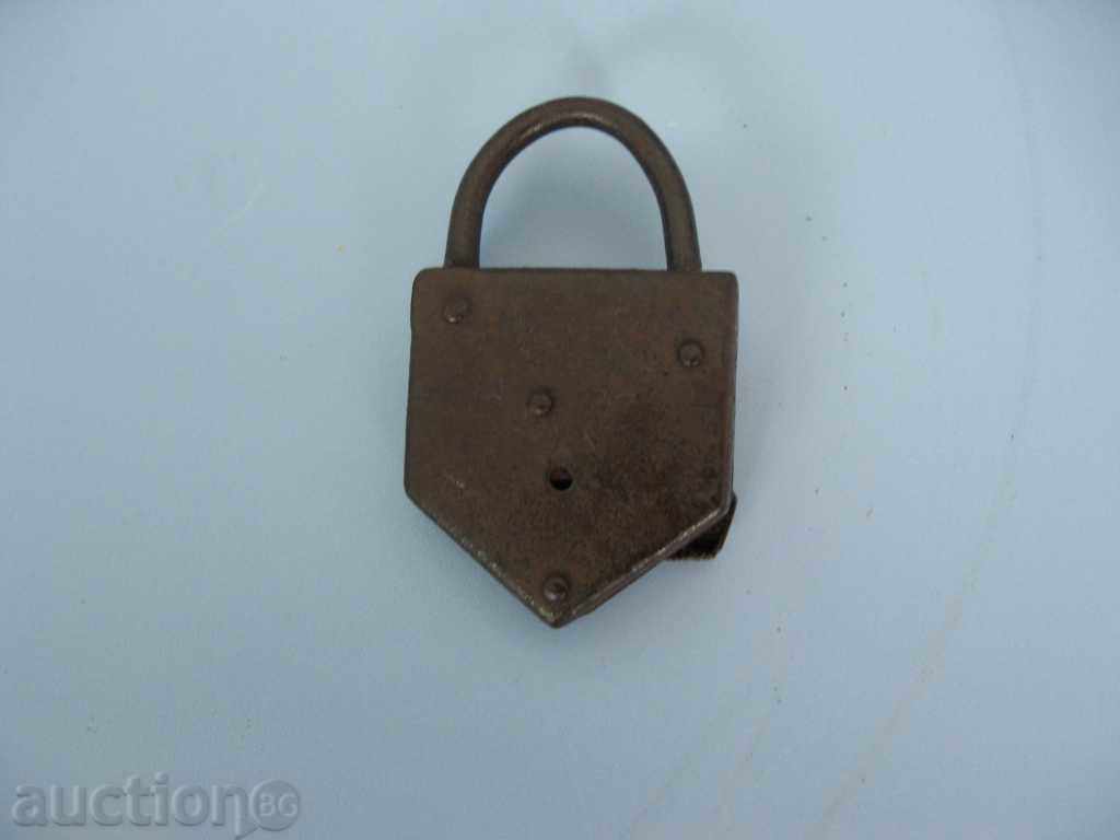 παλιά λουκέτο με τιμή 10.00 BGN | € 5.11 παλιά λουκέτο με τιμή 10.00 BGN | € 5.11