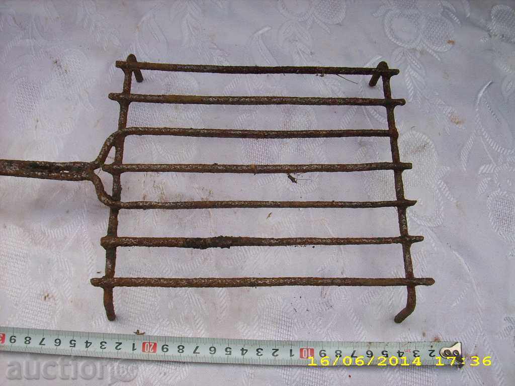 OLD GREEN ON THE FIREPLACE with price 14.99 BGN | € 7.66 OLD GREEN ON THE FIREPLACE with price 14.99 BGN | € 7.66