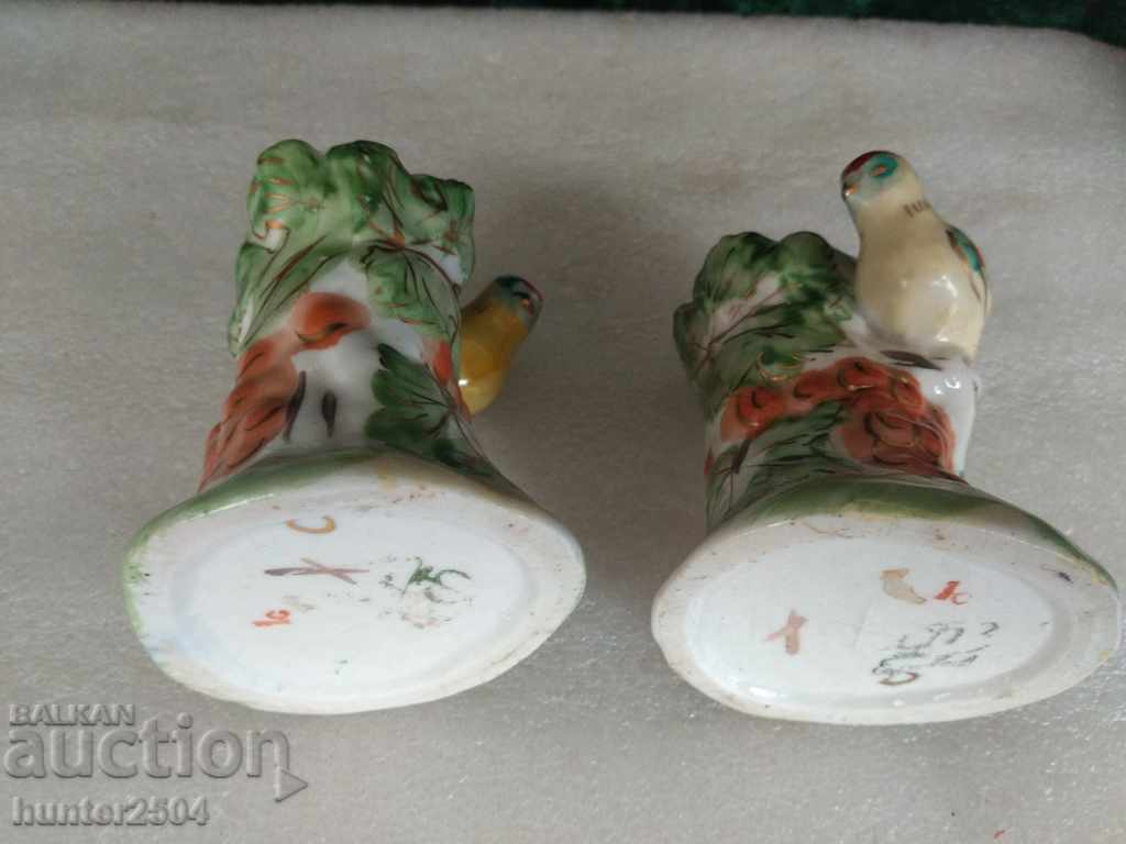 Small vases - 9/4 cm, hand decorated, with brand with price 34.95 BGN | € 17.87 Small vases - 9/4 cm, hand decorated, with brand with price 34.95 BGN | € 17.87