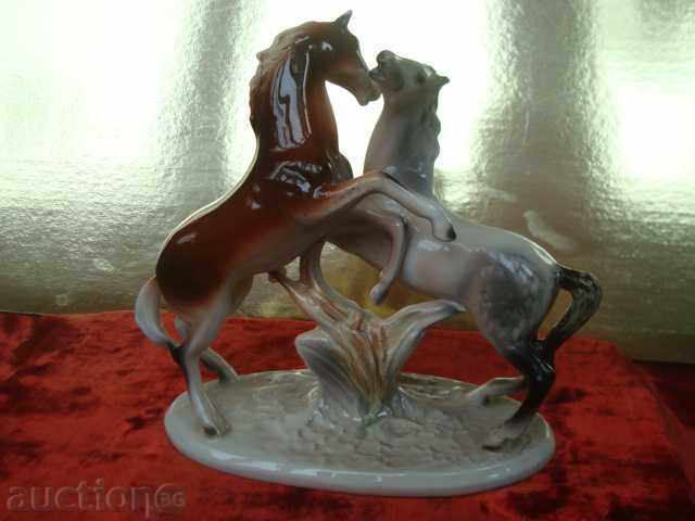 Παράδοση ΔΥΟ KONYA- γερμανική stauetka τελευταίο αιώνα- παλιό ανακαινισμένο. Παράδοση ΔΥΟ KONYA- γερμανική stauetka τελευταίο αιώνα- παλιό ανακαινισμένο.