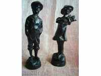 I sell a composition of two bronze sculptures
