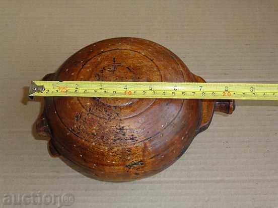 Auction Old wooden vase, wooden bucket Auction Old wooden vase, wooden bucket