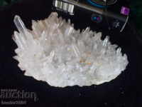 Кварц, великолепна кристализация.Размер 120х90мм.