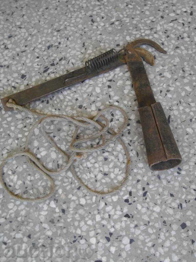 Cutter for branches with price 10.00 BGN | € 5.11 Cutter for branches with price 10.00 BGN | € 5.11