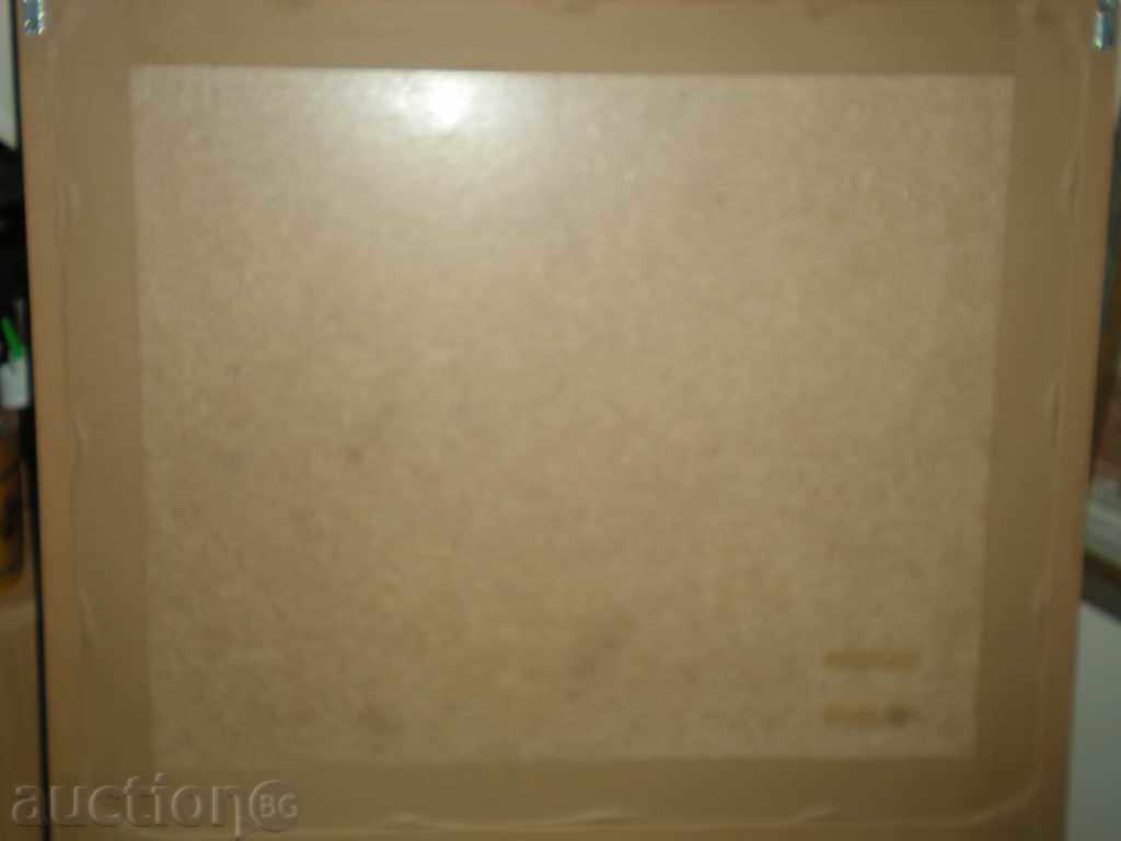 Auction I'm selling a picture scene with five women. Auction I'm selling a picture scene with five women.