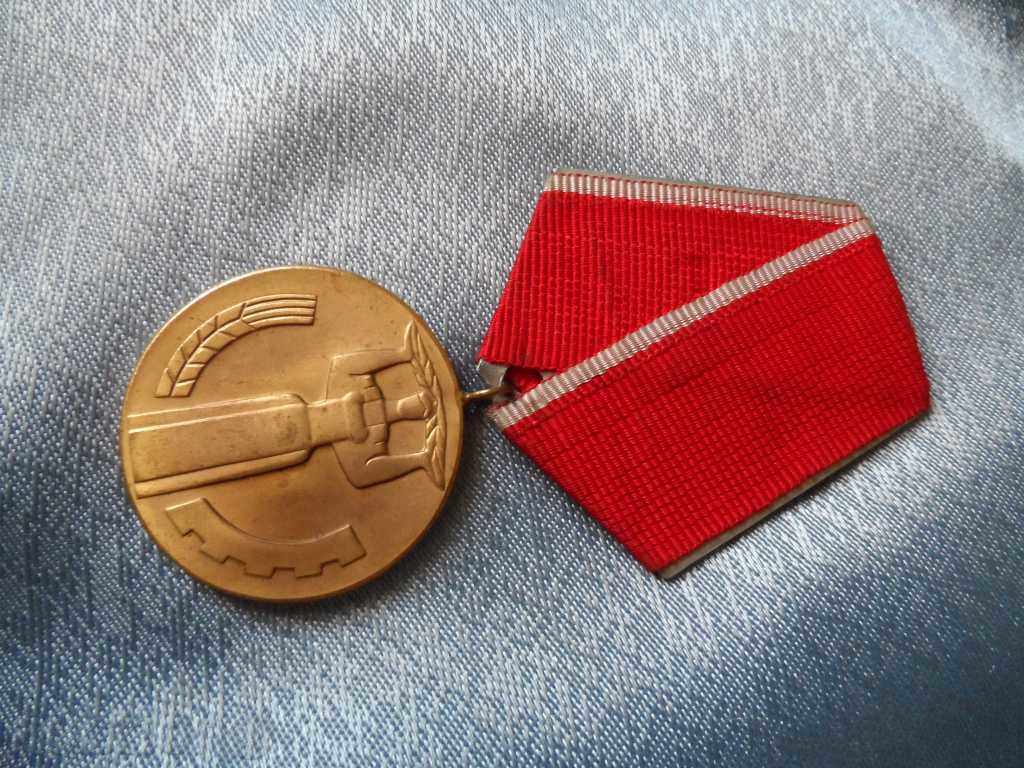 Licitație MEDALIE Licitație MEDALIE