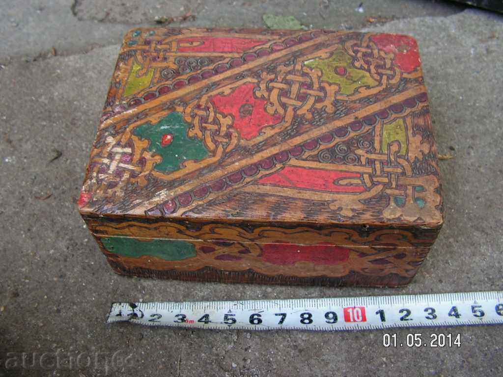 2906. OLD BOX pictate din lemn pirogravat din lemn