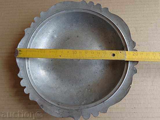 Auction  Ottoman copper sahan, bowl, dish, baker, copper pot