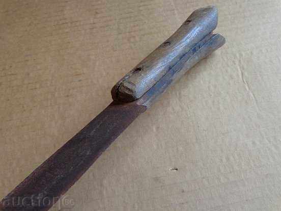 Hand forged sheep's knife, karaoke, with price 99.00 BGN | € 50.62 Hand forged sheep's knife, karaoke, with price 99.00 BGN | € 50.62