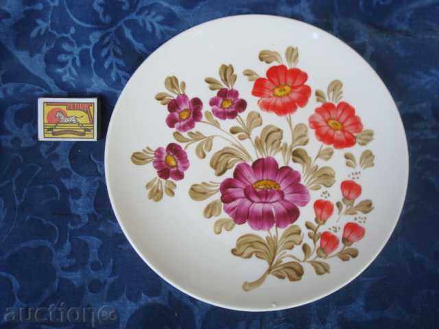 Plate ZAJCAR-YUGOSLAVIA FP hand painted fine porcelain.